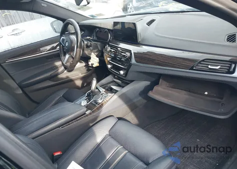 2018 BMW M550I xDrive z USA, uszkodzony, nr VIN WBAJB9C54JB035489